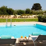 Twin Suns Luxury Villa *