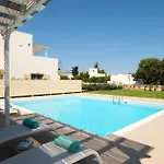 Twin Suns Luxury Villa Drios