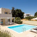 Twin Suns Luxury * Drios