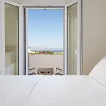 Twin Suns Luxury Villa *