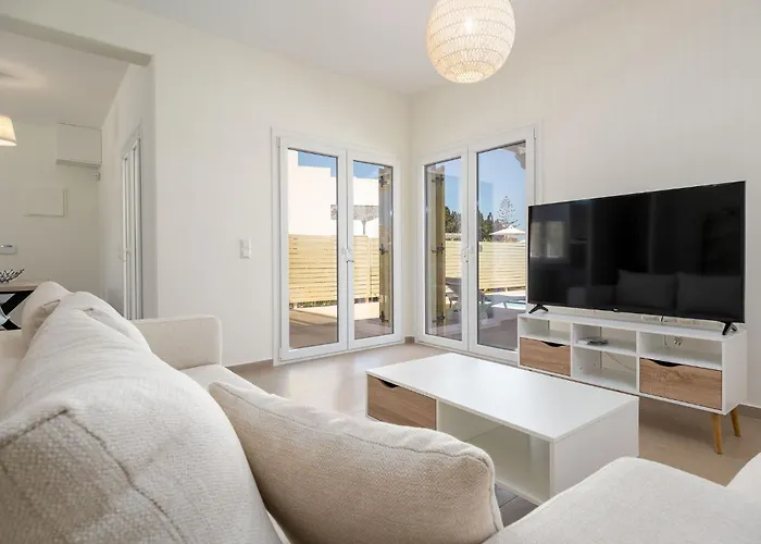 Вилла Twin Suns Luxury