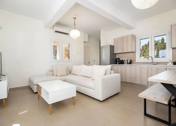 Twin Suns Luxury Вилла *