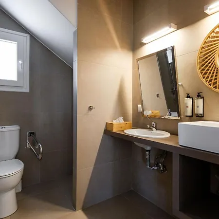 Twin Suns Luxury * Drios