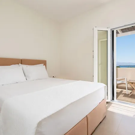 Twin Suns Luxury Willa Drios