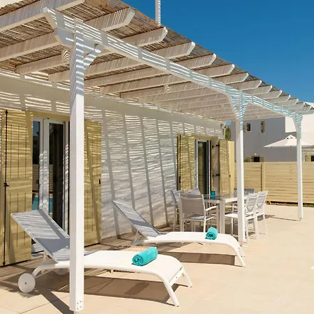 Twin Suns Luxury Willa *