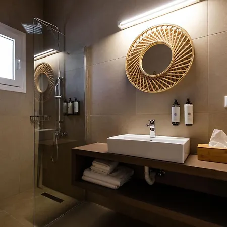 Twin Suns Luxury Willa Drios