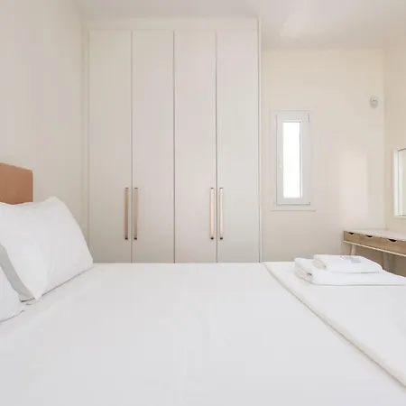 Twin Suns Luxury Villa *