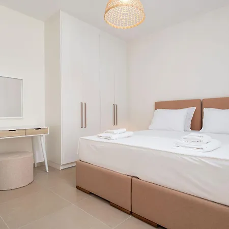 Twin Suns Luxury * Drios