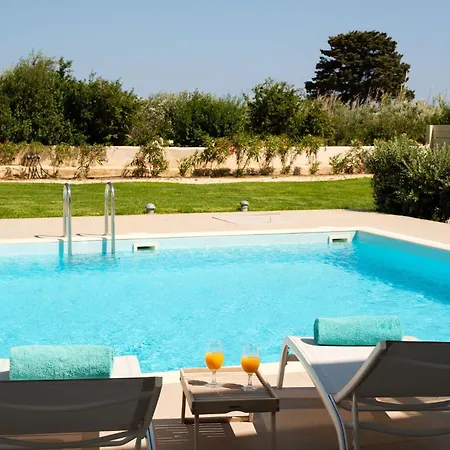 Twin Suns Luxury Willa *