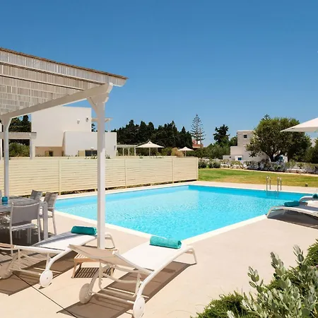 Willa Twin Suns Luxury Drios